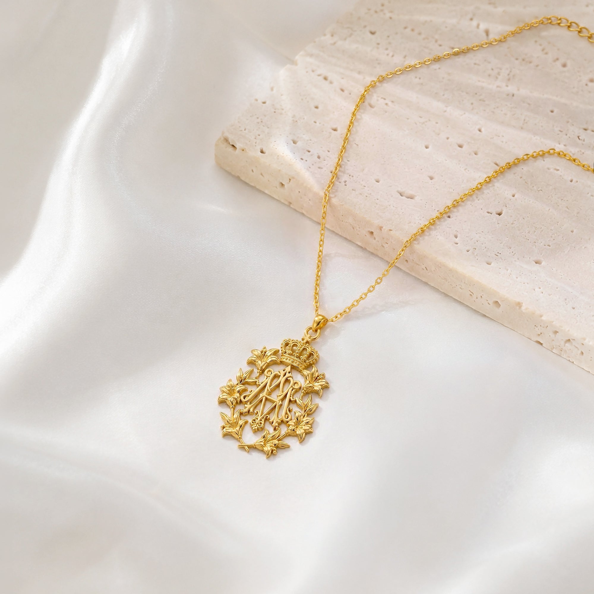 Catholight Queen of Heaven Marian Lily Necklace in 18K Gold Vermeil